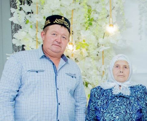 Өч улын салкын гүргә салган ана: «Үз гомереңне биреп булмый шул»