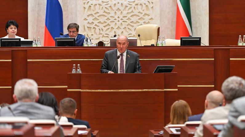 Марат Әхмәтов Дәүләт Советының бу елның беренче яртыеллыгында башкарган эшенә йомгак ясады