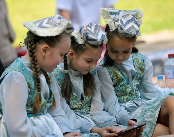 Мошенниклардан балаларны ничек сакларга?