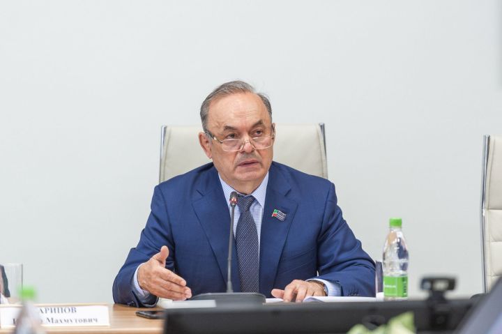 Әгъзам Гобәйдуллин: «Без – күпер салучы»