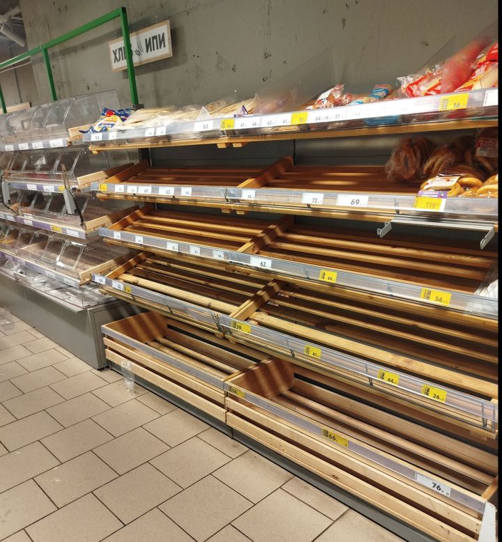 Казанның кайбер кибетләрендә киштәләр бушап калган