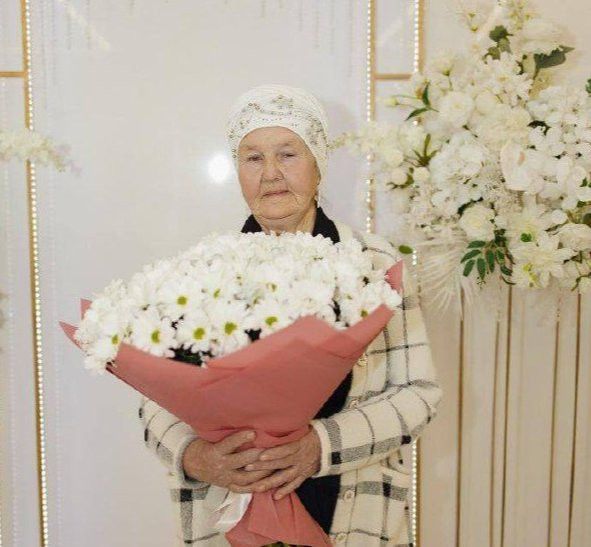 Алтау үстек әнкәй белән