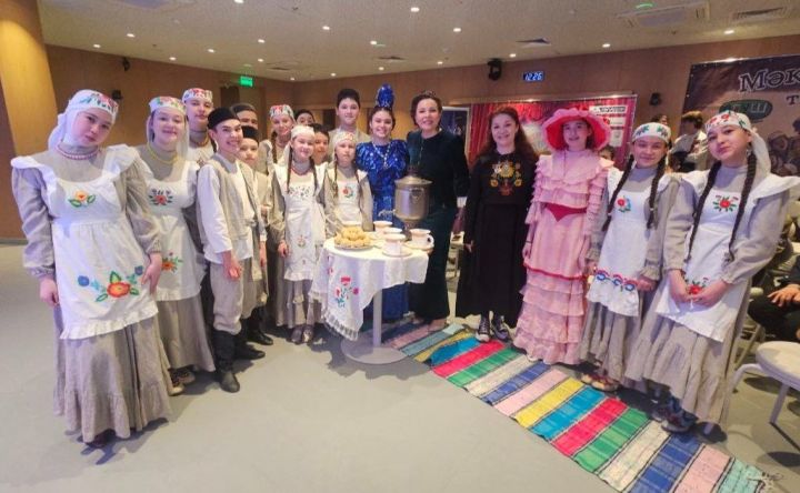 «Апуш»лар кабат беренче