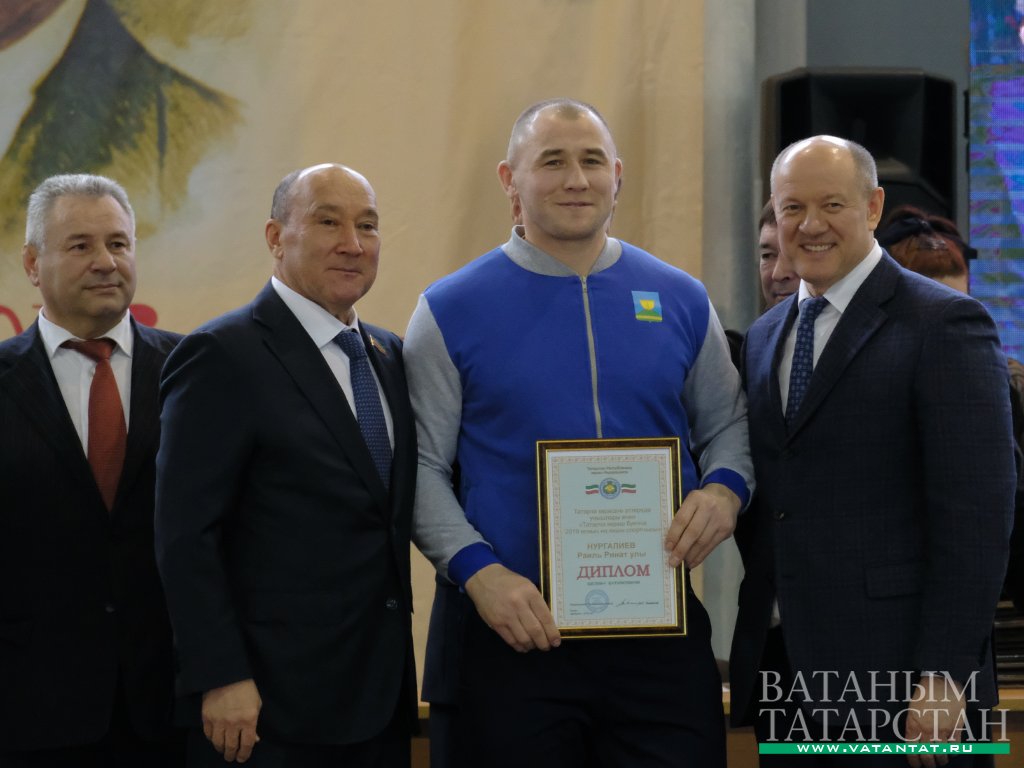 "ВТ" оештырган көрәш турнирыннан фотолар