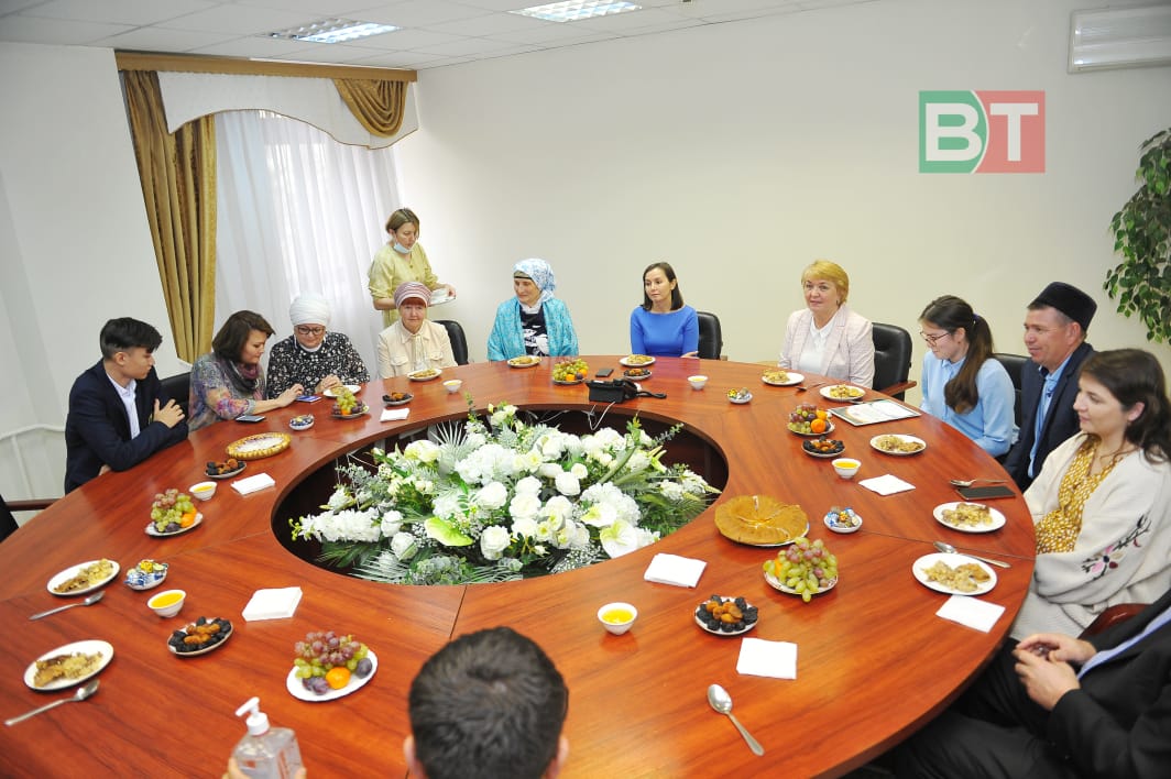 «Бу – минем туган авыл!» бәйгесендә кызыксындыру бүләгенә лаек булган җиңүчеләрне кунак иттек