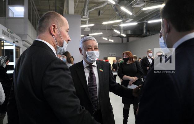 Яңа тормышның 30 елы: Казанда Минтимер Шәймиевкә багышланган интерактив күргәзмә ачылды