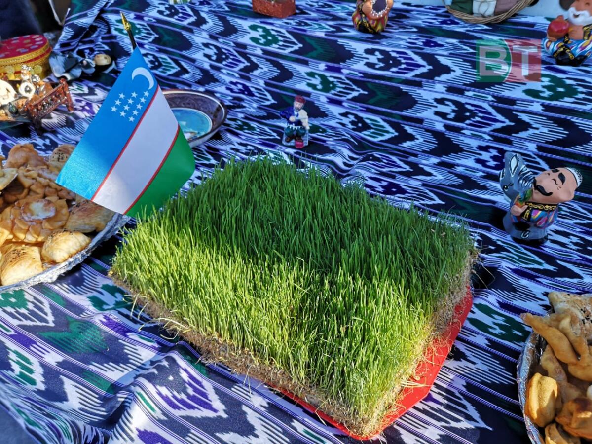 Казанда Нәүрүзне бәйрәм иттеләр (ФОТОРЕПОРТАЖ)