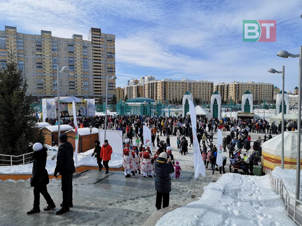 Казанда Нәүрүзне бәйрәм иттеләр (ФОТОРЕПОРТАЖ)