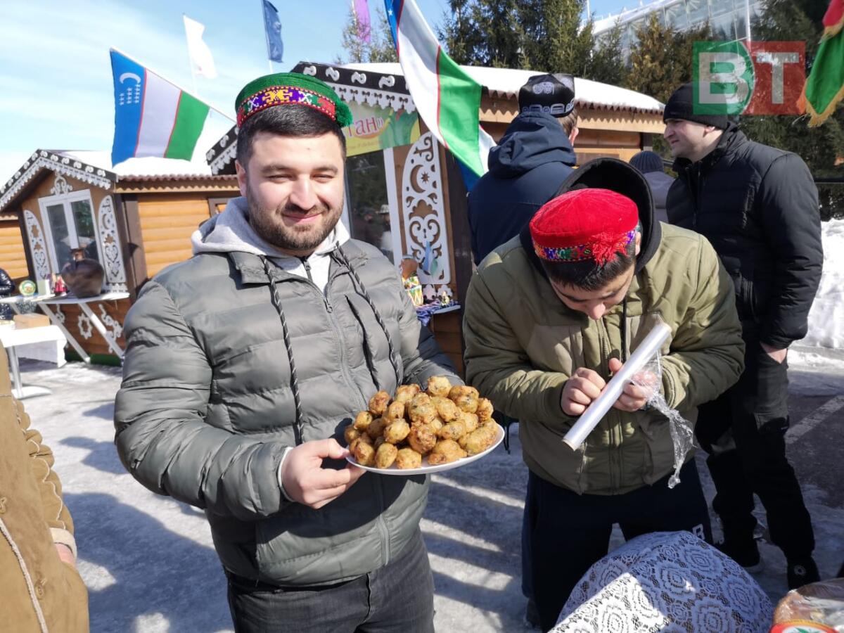 Казанда Нәүрүзне бәйрәм иттеләр (ФОТОРЕПОРТАЖ)