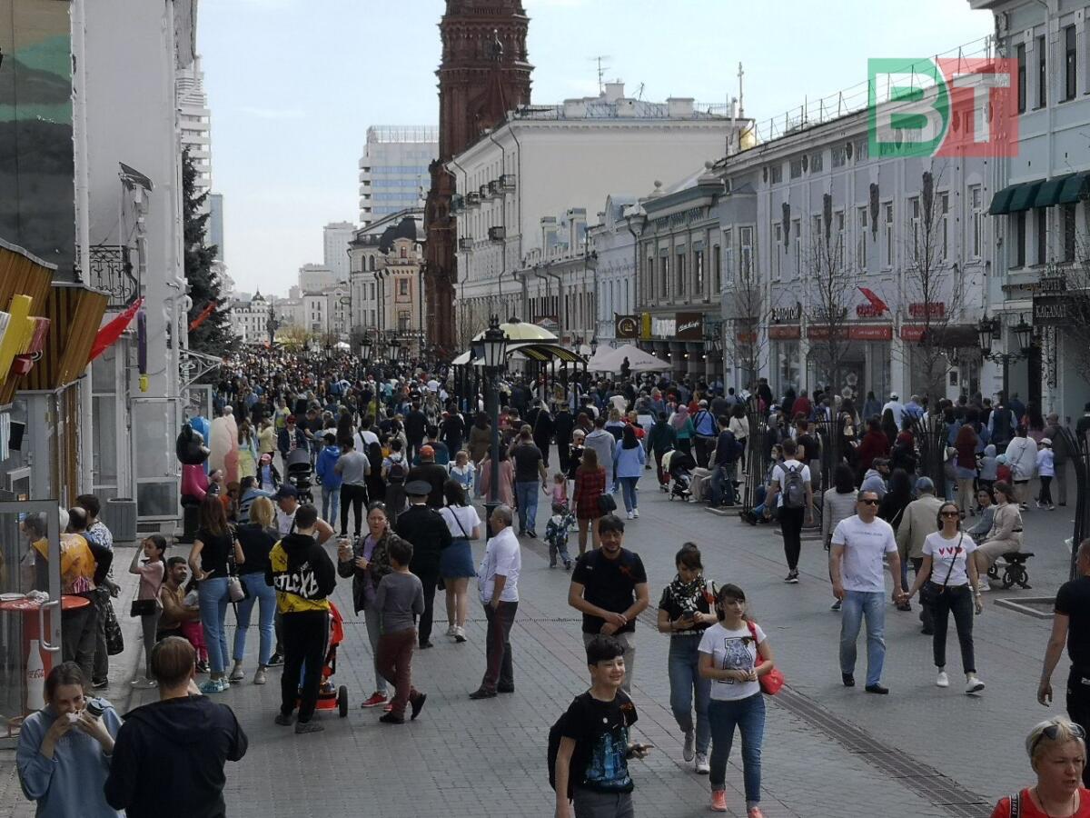 Казанда узган Җиңү парадыннан ФОТОРЕПОРТАЖ