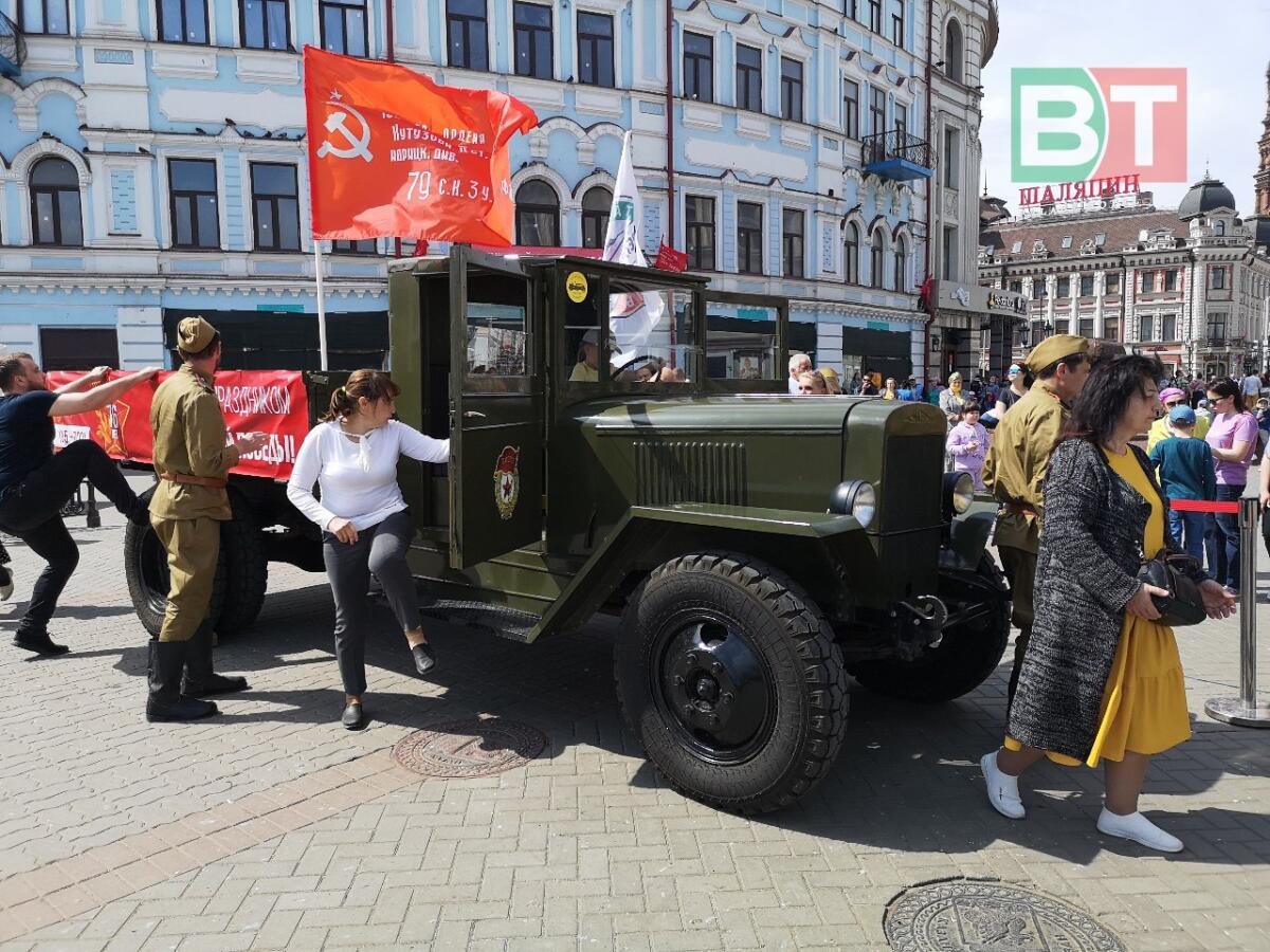 Казанда узган Җиңү парадыннан ФОТОРЕПОРТАЖ