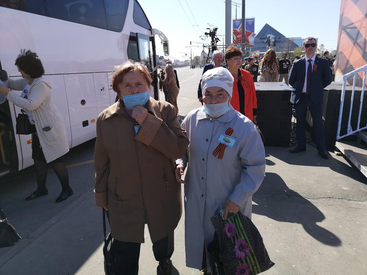 Казанның Меңъеллык мәйданында Җиңү парады башланды (ФОТОРЕПОРТАЖ)