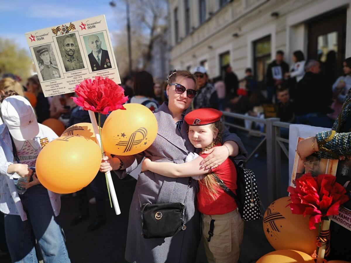 Казанда узган «Үлемсез полк» акциясеннән ФОТОРЕПОРТАЖ