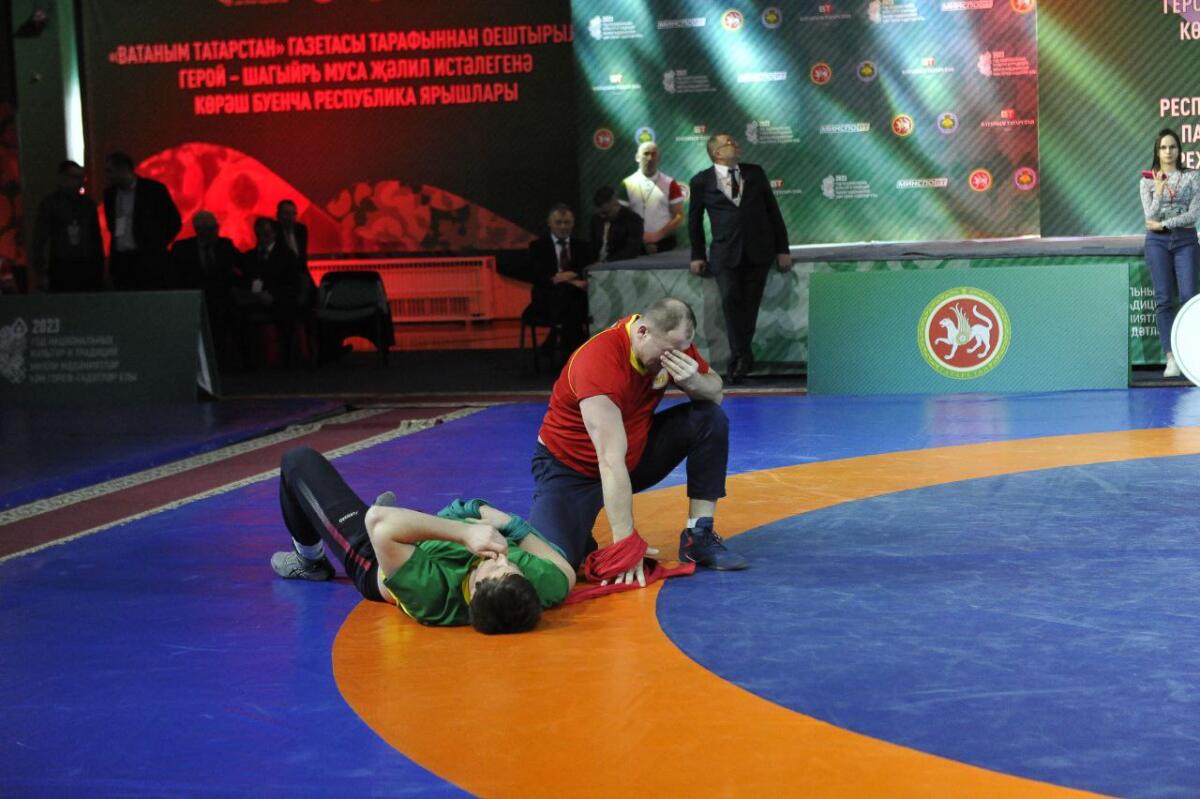 Муса Җәлил истәлегенә көрәш турнирының ФИНАЛ УЕННАРЫННАН ФОТОРЕПОРТАЖ