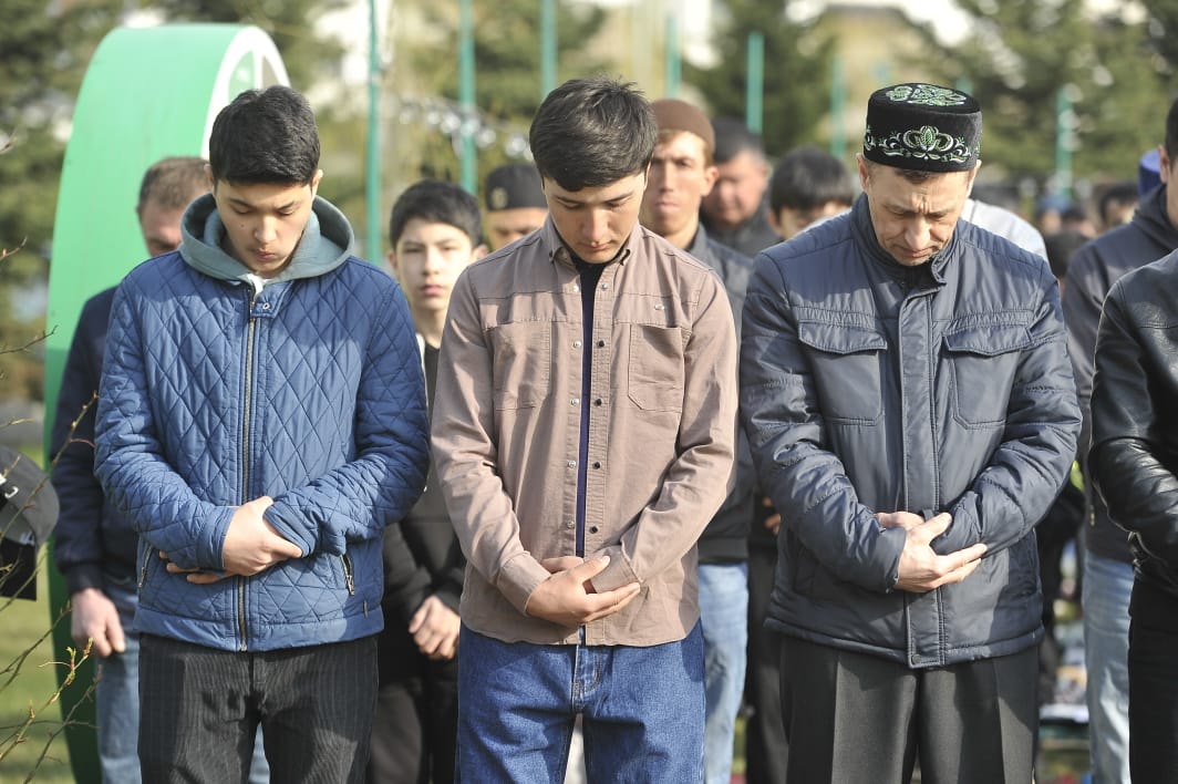 "Ярдәм" мәчетендәге Ураза гаетеннән ФОТОРЕПОРТАЖ