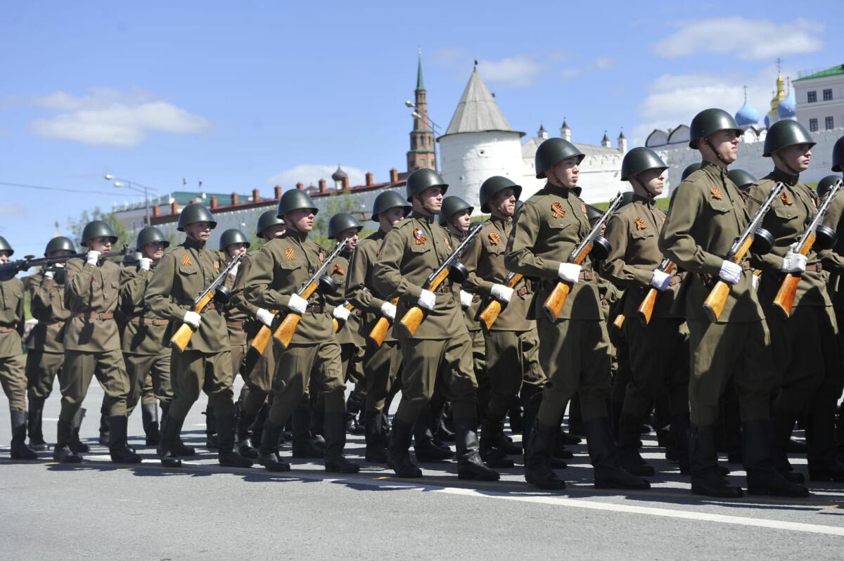 Казанда узган Җиңү бәйрәменнән ФОТОРЕПОРТАЖ