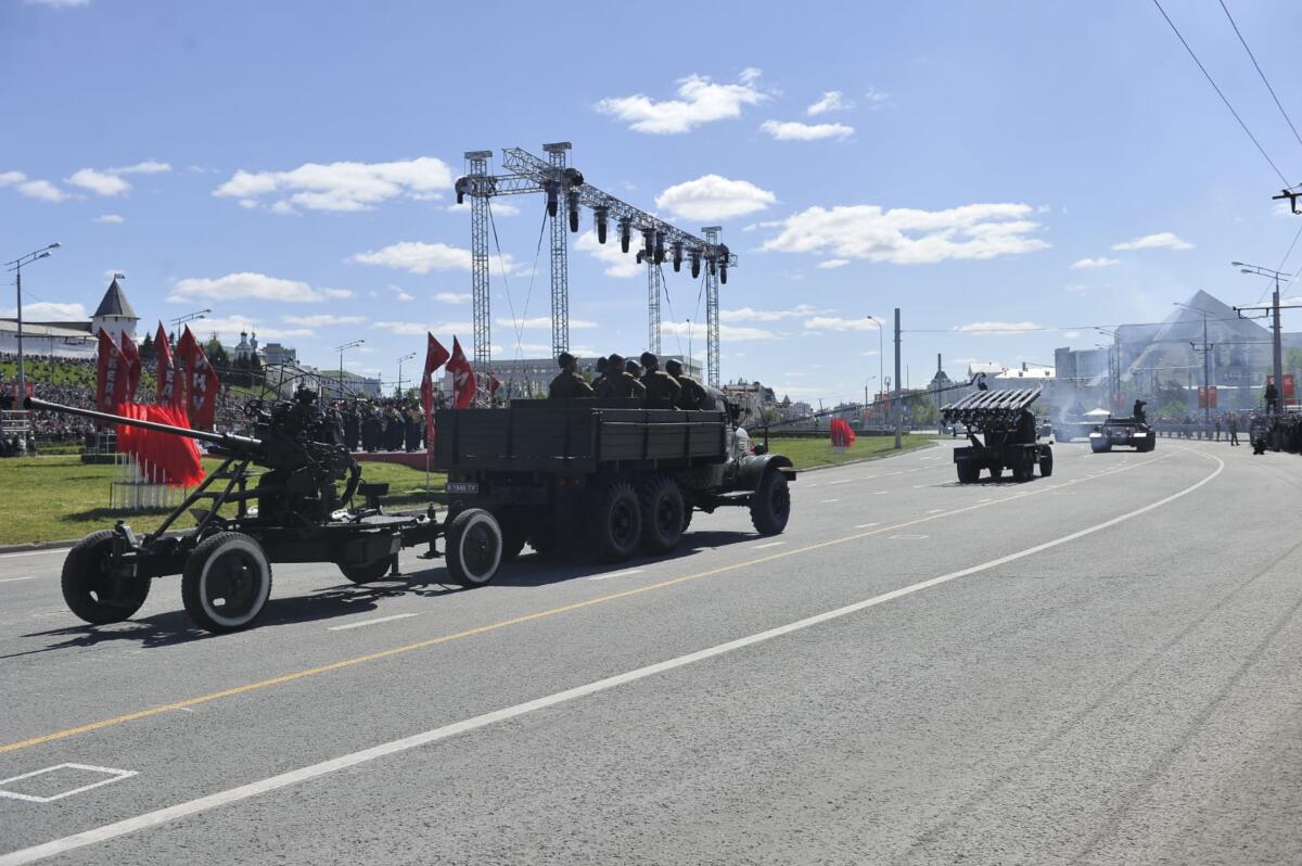 Казанда узган Җиңү бәйрәменнән ФОТОРЕПОРТАЖ