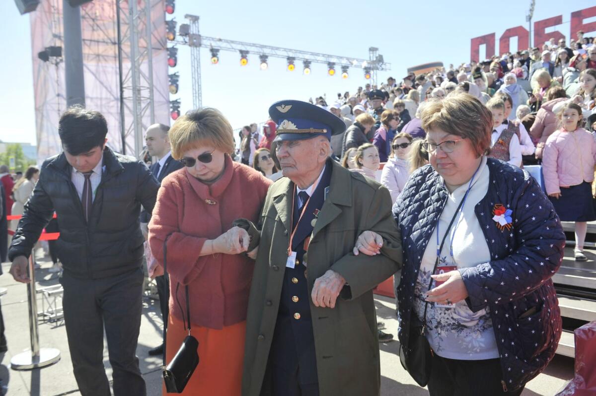 Казанда узган Җиңү бәйрәменнән ФОТОРЕПОРТАЖ