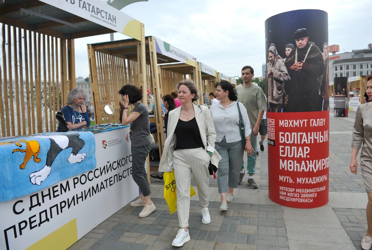 Татарстан эшмәкәрләре ярминкәсеннән ФОТОРЕПОРТАЖ
