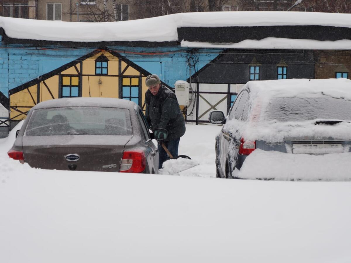 ФОТОРЕПОРТАЖ: Казан урамнарын кардан чистарту дәвам итә