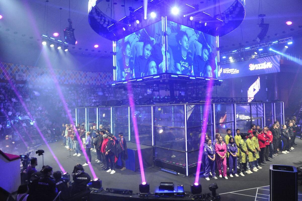 "Киләчәк уеннары". Роботлар көрәше ФОТОРЕПОРТАЖ