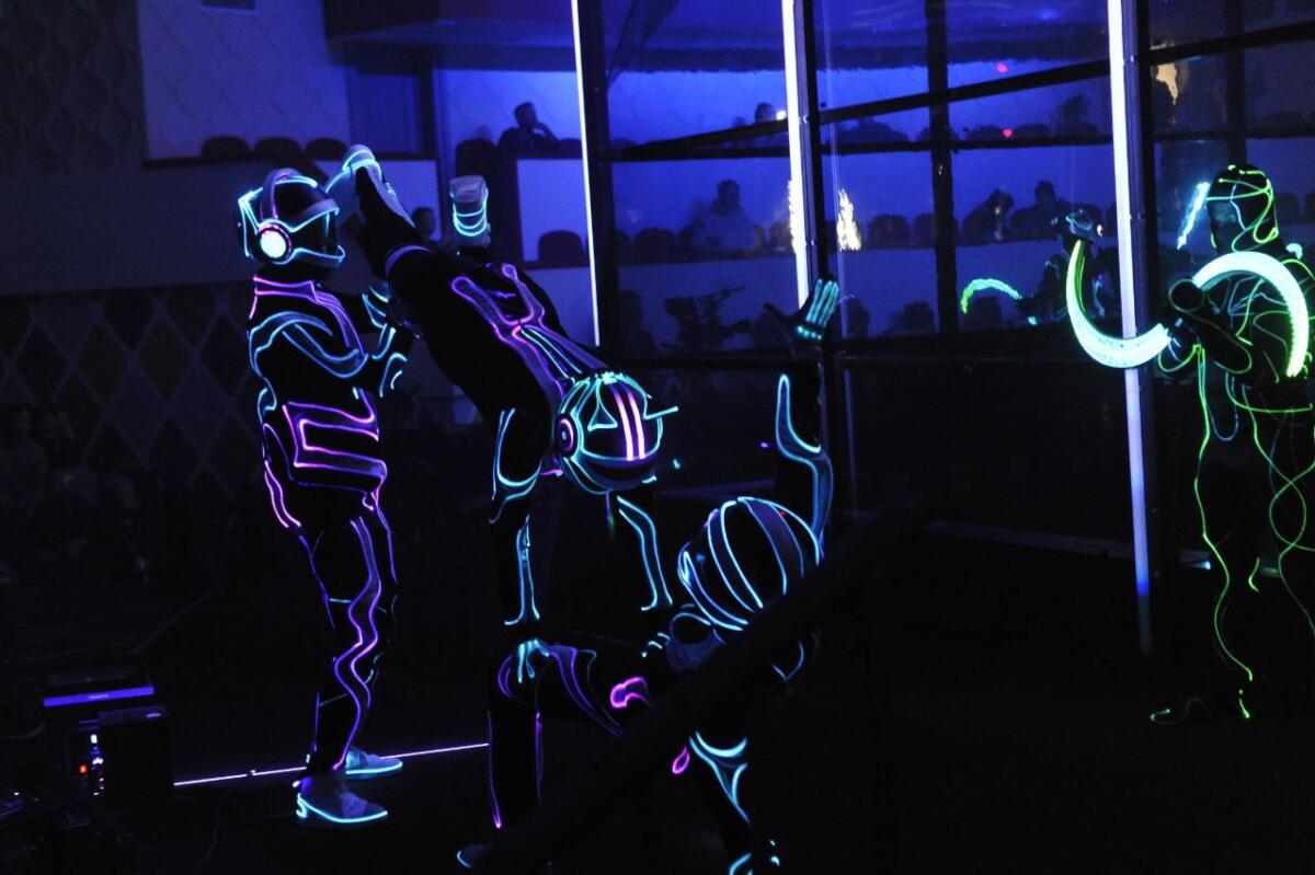 "Киләчәк уеннары". Роботлар көрәше ФОТОРЕПОРТАЖ