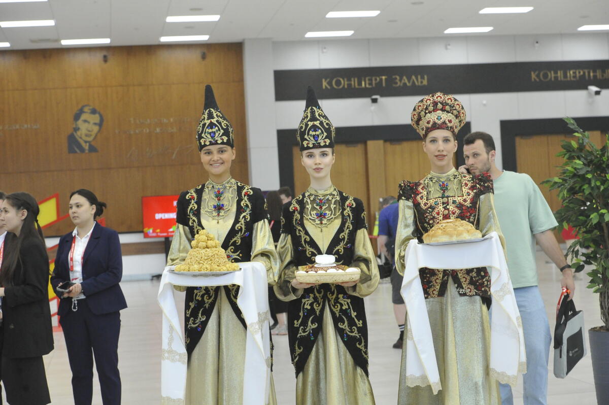 БРИКС уеннарының ачылыш тантанасыннан ФОТОРЕПОРТАЖ