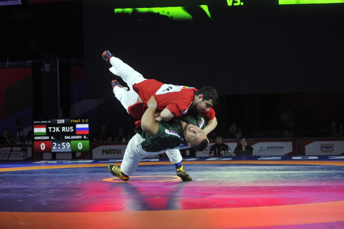 БРИКС уеннарындагы көрәш ярышыннан фоторепортаж