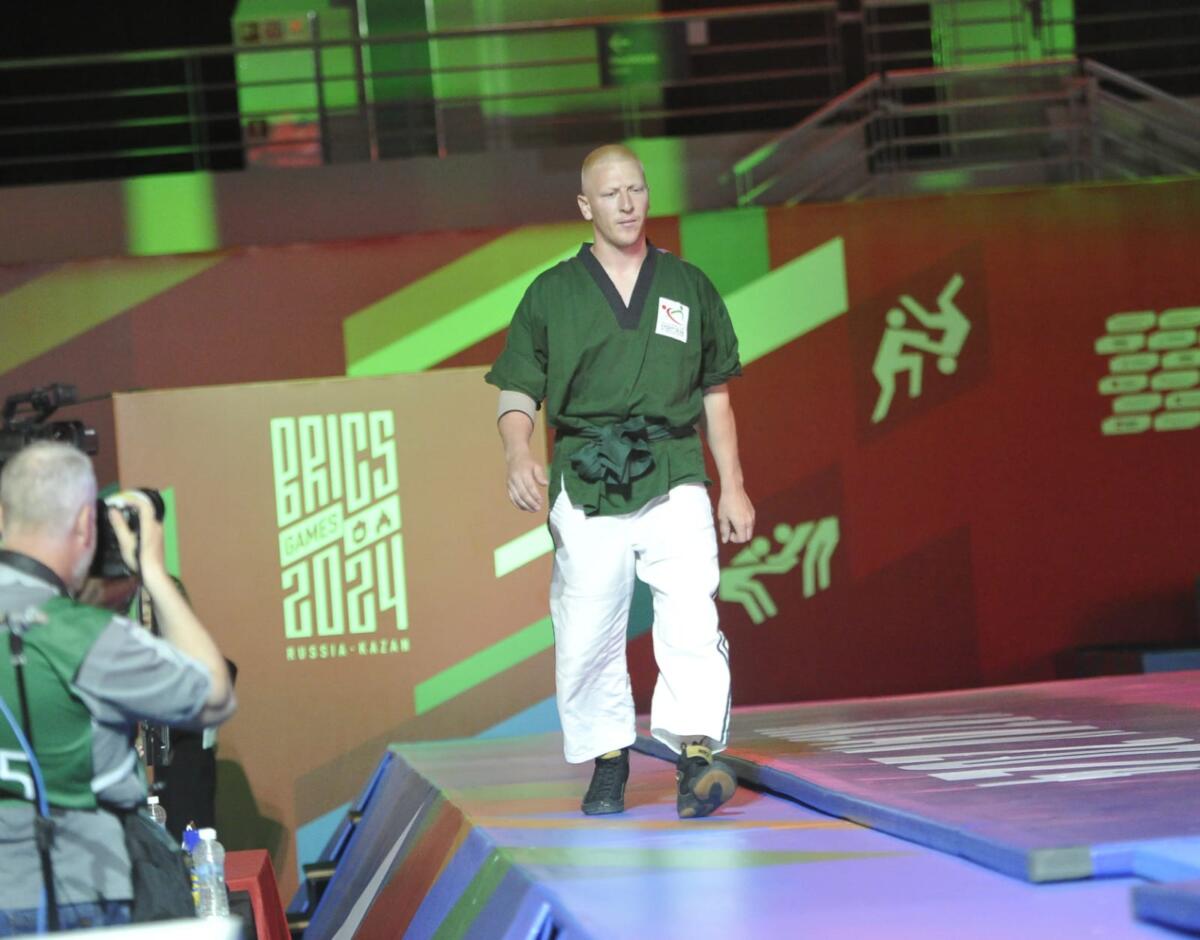 БРИКС уеннарындагы көрәш ярышыннан фоторепортаж