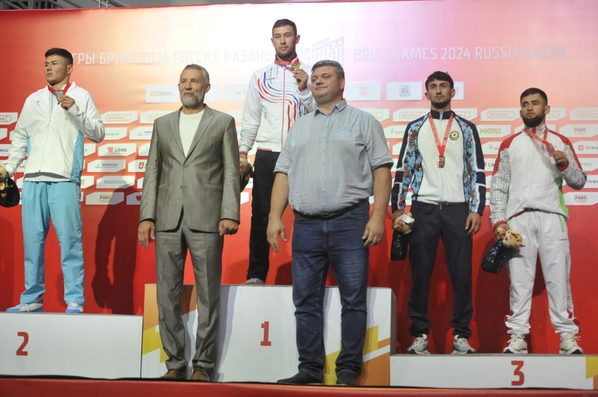 БРИКС уеннарындагы көрәш ярышыннан фоторепортаж