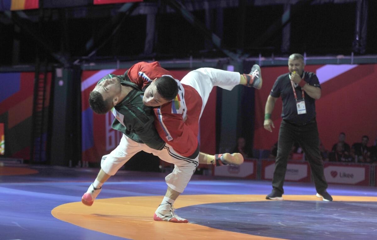 БРИКС уеннарындагы көрәш ярышыннан фоторепортаж