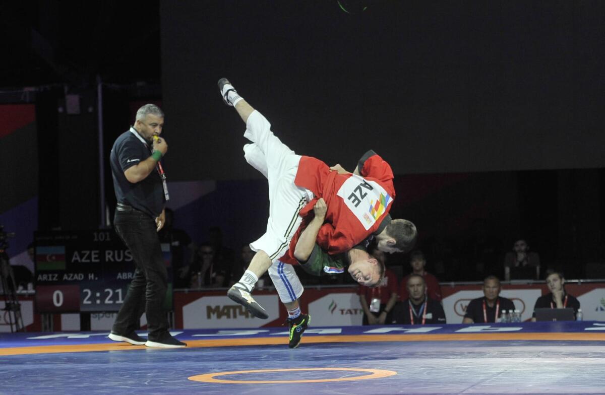 БРИКС уеннарындагы көрәш ярышыннан фоторепортаж