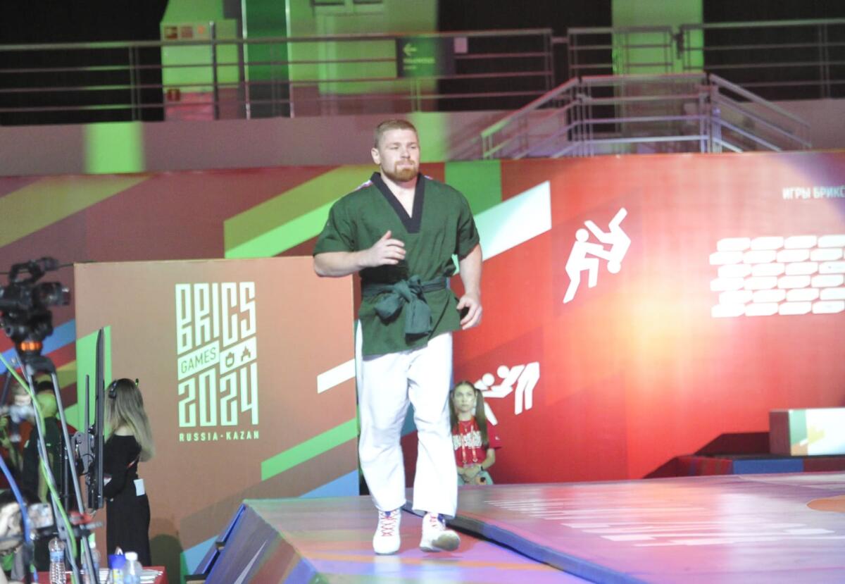 БРИКС уеннарындагы көрәш ярышыннан фоторепортаж