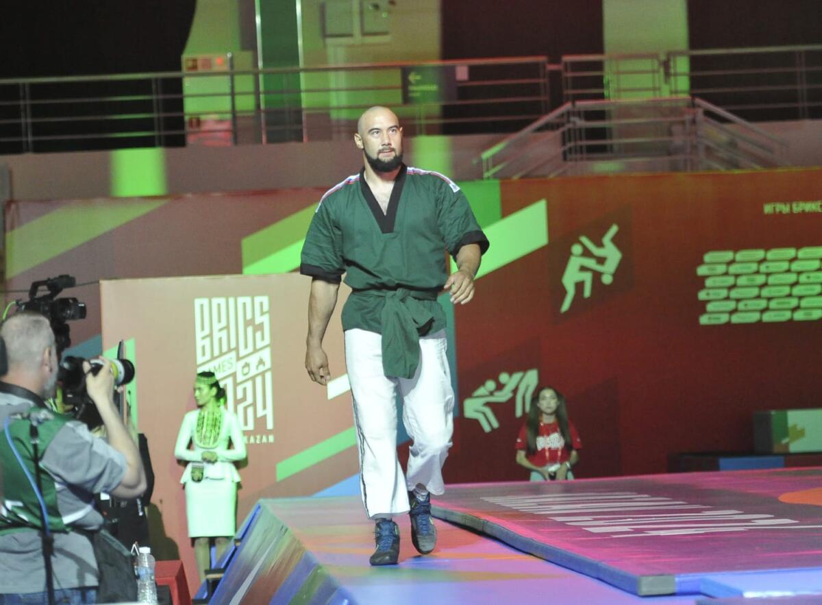 БРИКС уеннарындагы көрәш ярышыннан фоторепортаж