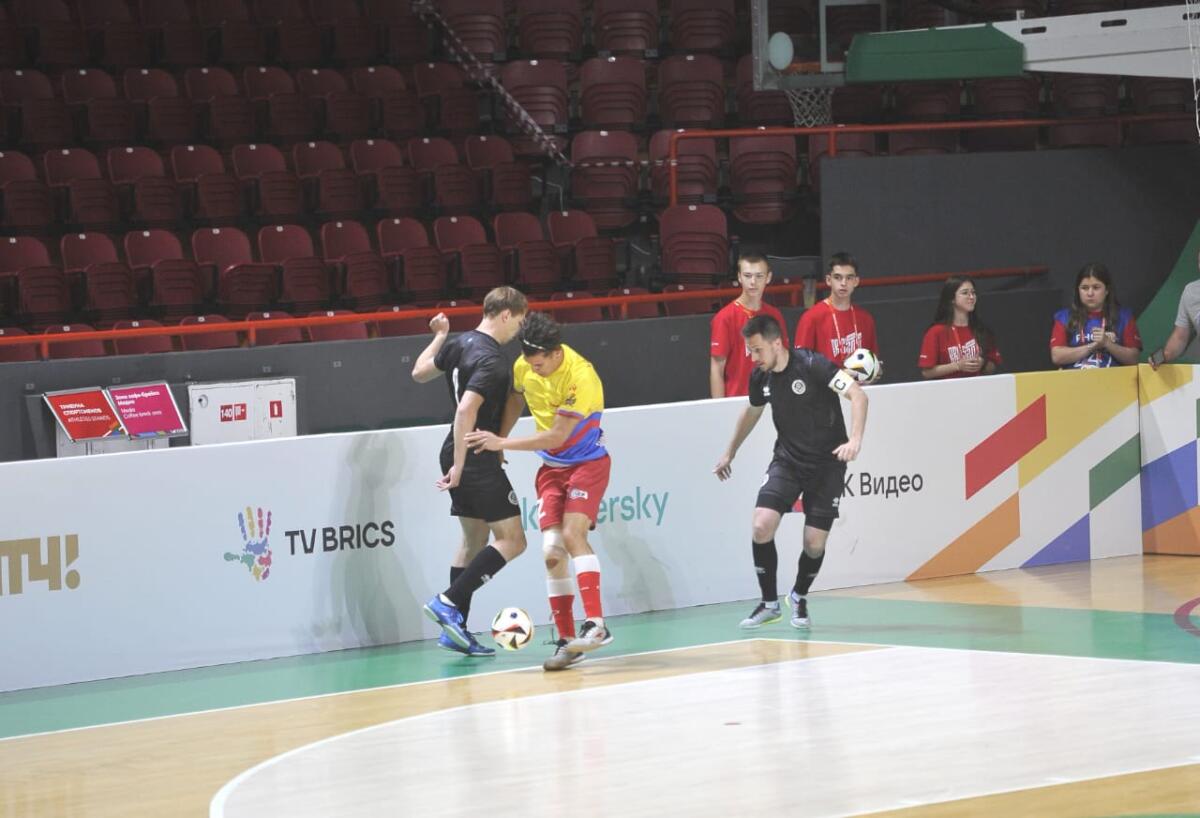 БРИКС Уеннарыннан ФОТОРЕПОРТАЖ (22 ИЮНЬ)