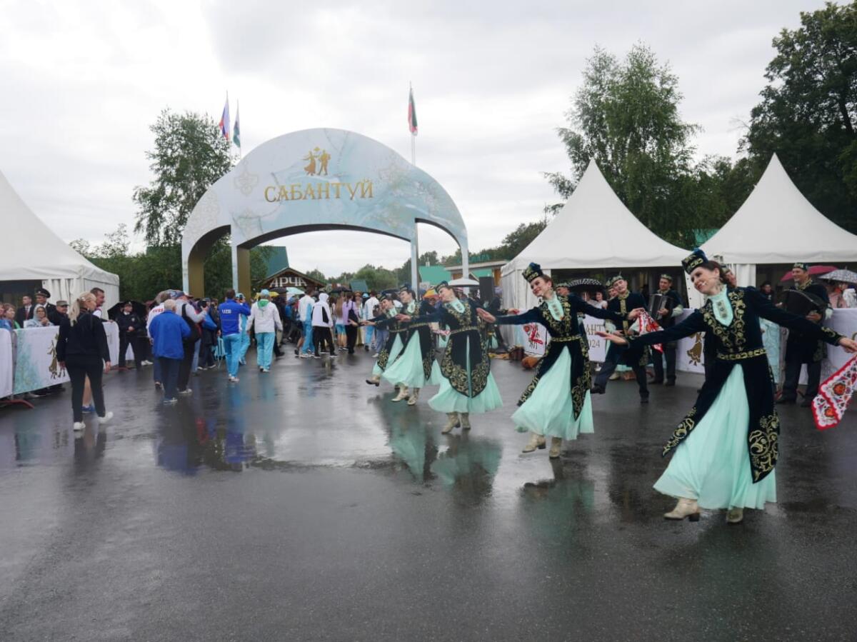 Казанда узган Сабантуй бәйрәменнән ФОТОРЕПОРТАЖ