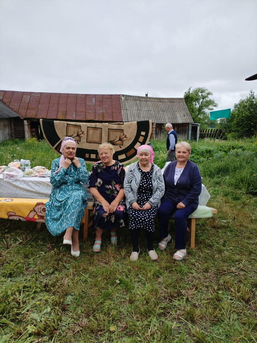 Өркеш авылында зур бәйрәм: нигезләре дә калмаган якташларын чакырып кунак иткәннәр