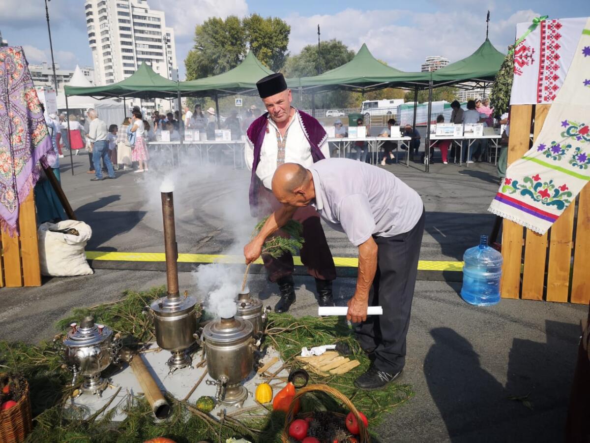 Казанда сайлау уңаеннан бәйрәм чаралары (ФОТОРЕПОРТАЖ)