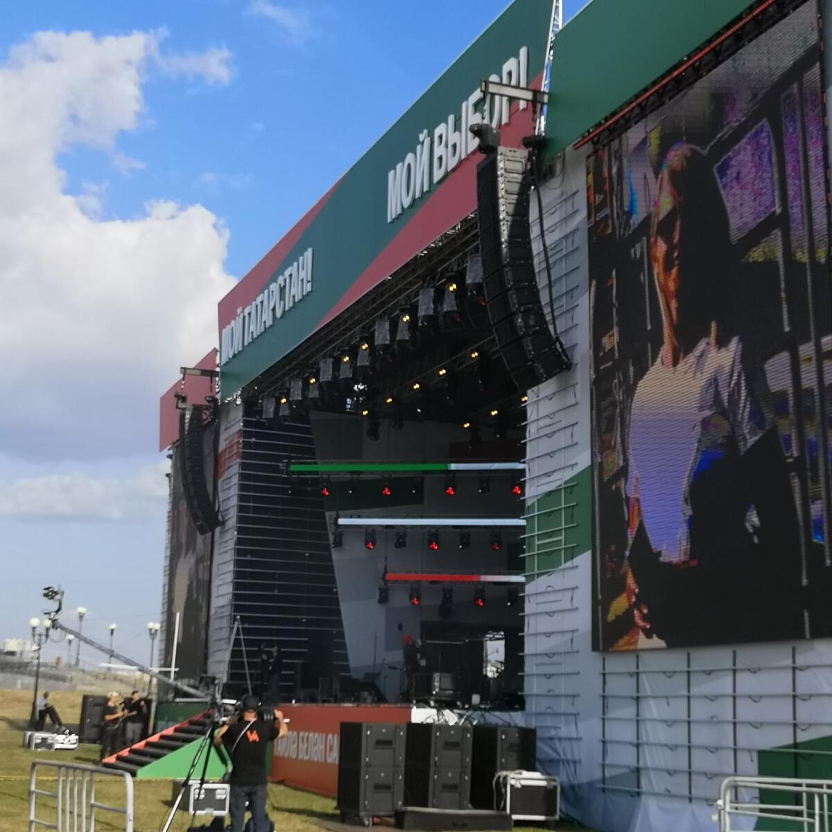 Казанда сайлау уңаеннан бәйрәм чаралары (ФОТОРЕПОРТАЖ)