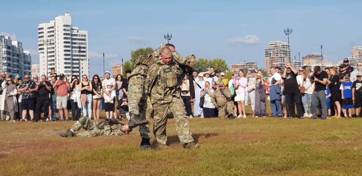 Казанда сайлау уңаеннан бәйрәм чаралары (ФОТОРЕПОРТАЖ)