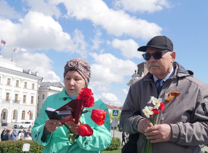 «Без онытмыйбыз! Без горурланабыз!» Бөек Җиңүгә 80 ел тулуга багышланган акция узды