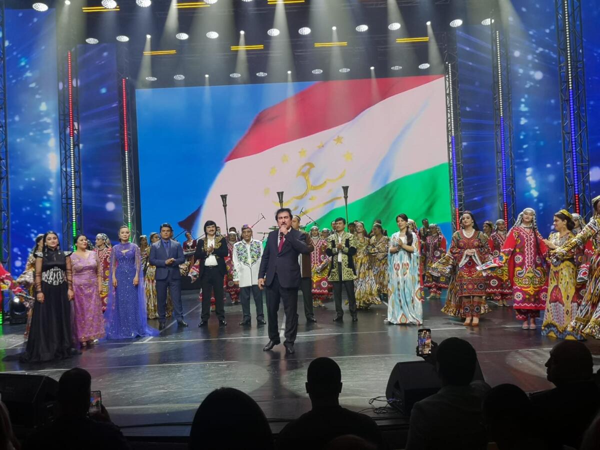 Таҗикстан Республикасы мәдәнияте көннәренә багышланган концерттан ФОТОРЕПОРТАЖ