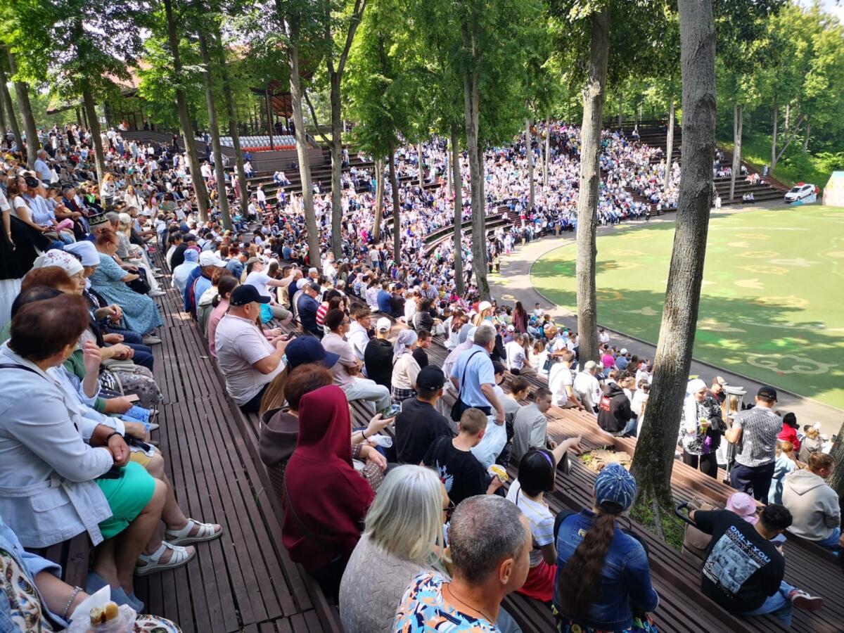 Казанның Тынычлык бистәсендәге Каенлыкта узган Сабан туеннан ФОТОРЕПОРТАЖ