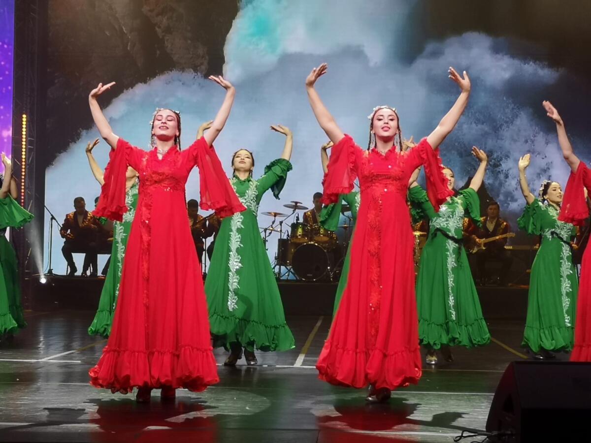 Таҗикстан Республикасы мәдәнияте көннәренә багышланган концерттан ФОТОРЕПОРТАЖ