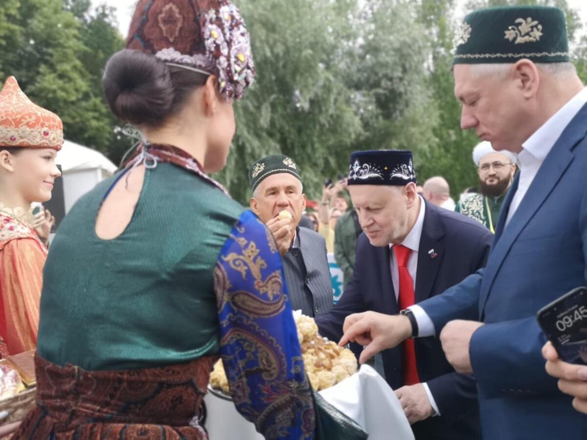 Казанның Тынычлык бистәсендәге Каенлыкта узган Сабан туеннан ФОТОРЕПОРТАЖ