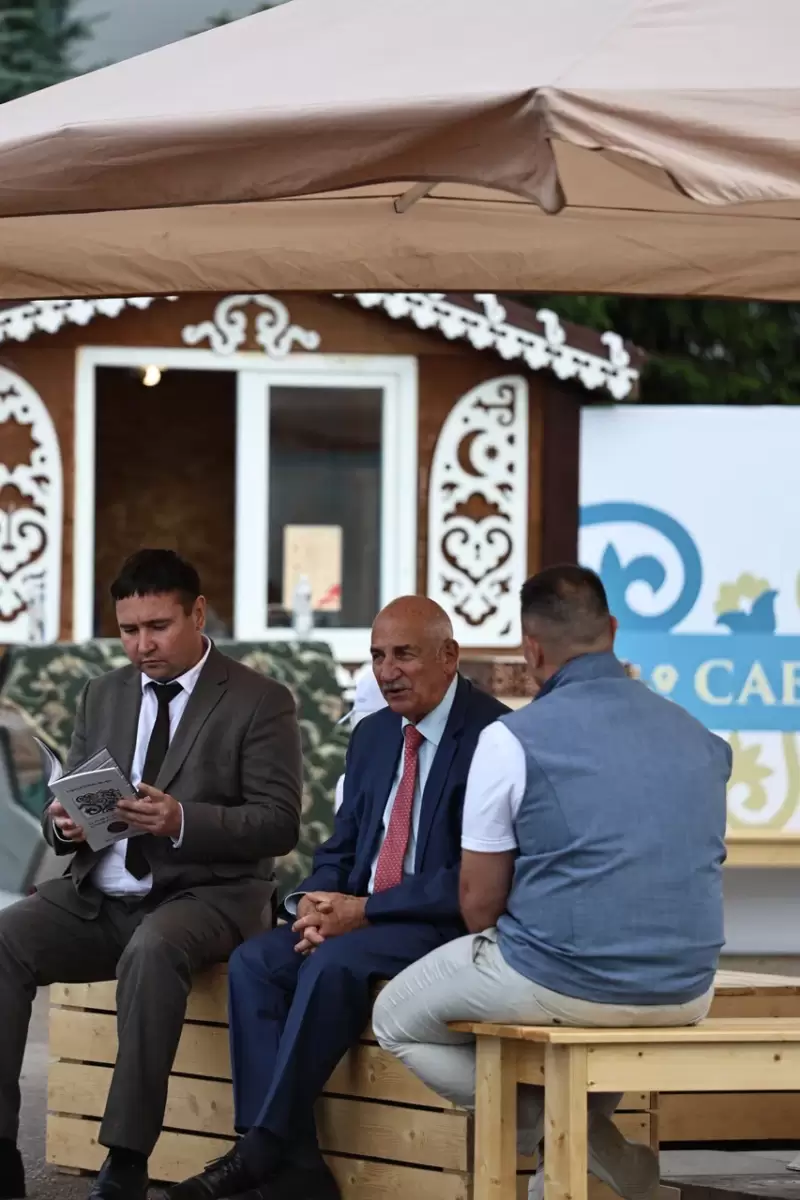 Казан Сабан туе кысаларында ипподромда уздырылган ат чабышларыннан ФОТОРЕПОРТАЖ