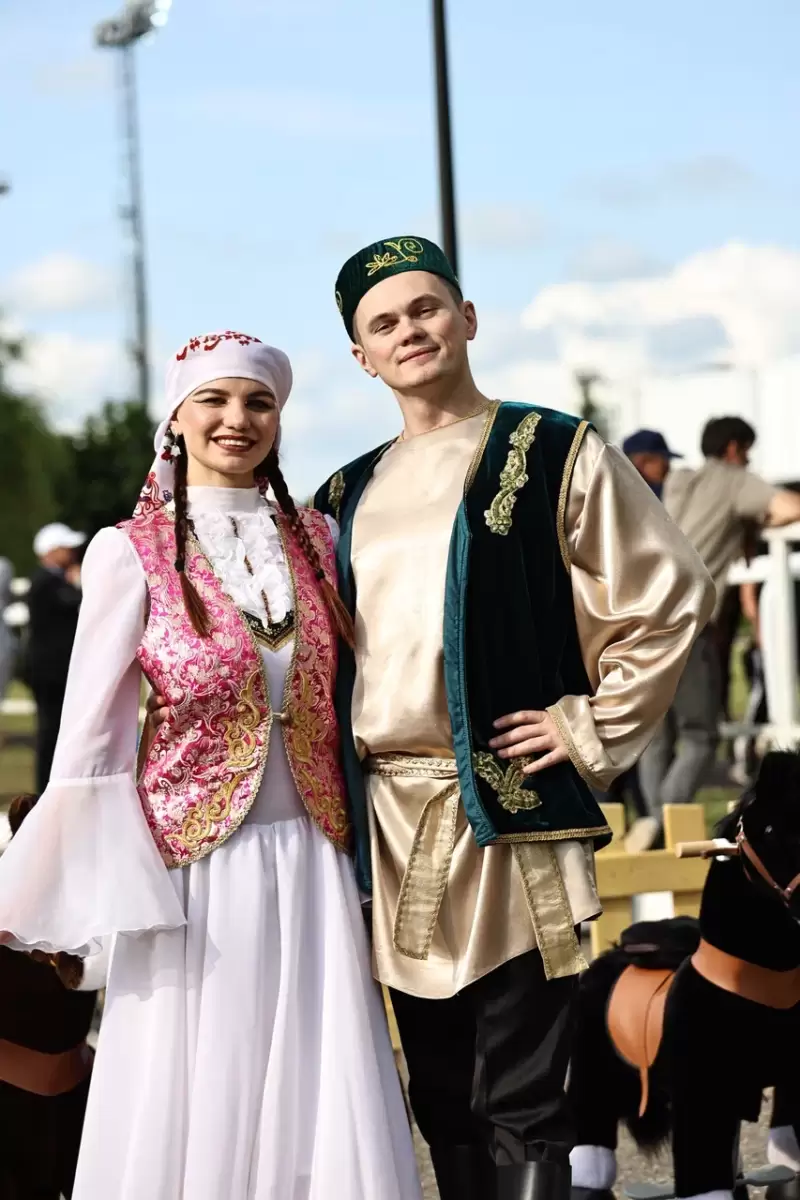 Казан Сабан туе кысаларында ипподромда уздырылган ат чабышларыннан ФОТОРЕПОРТАЖ