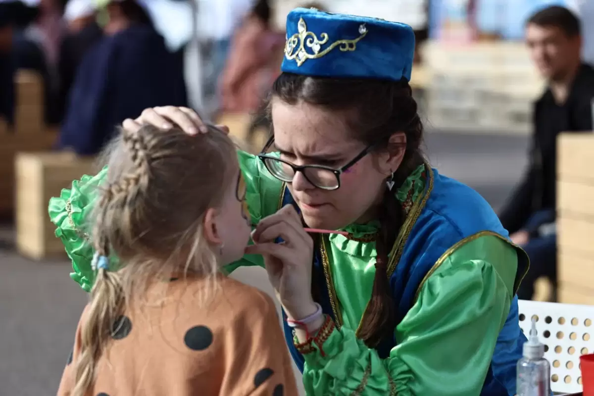 Казан Сабан туе кысаларында ипподромда уздырылган ат чабышларыннан ФОТОРЕПОРТАЖ