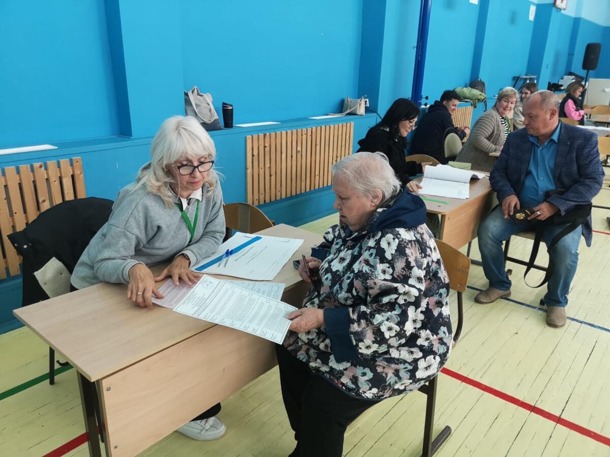 Бердәм сайлау көненнән ФОТОРЕПОРТАЖ