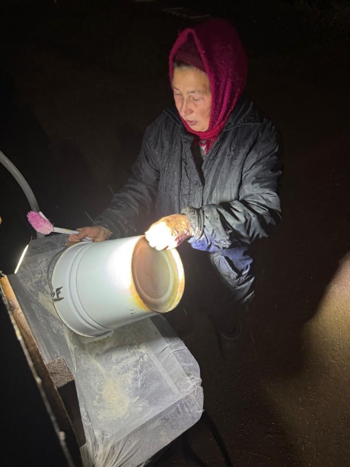 Кояш чыкканчы: «ВТ» хәбәрчесе халыктан сөт җыйды